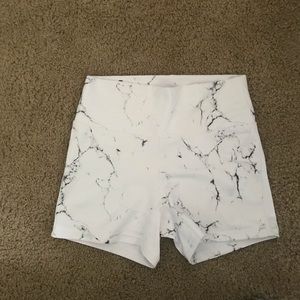 Buffbunny onyx shorts—white marble
